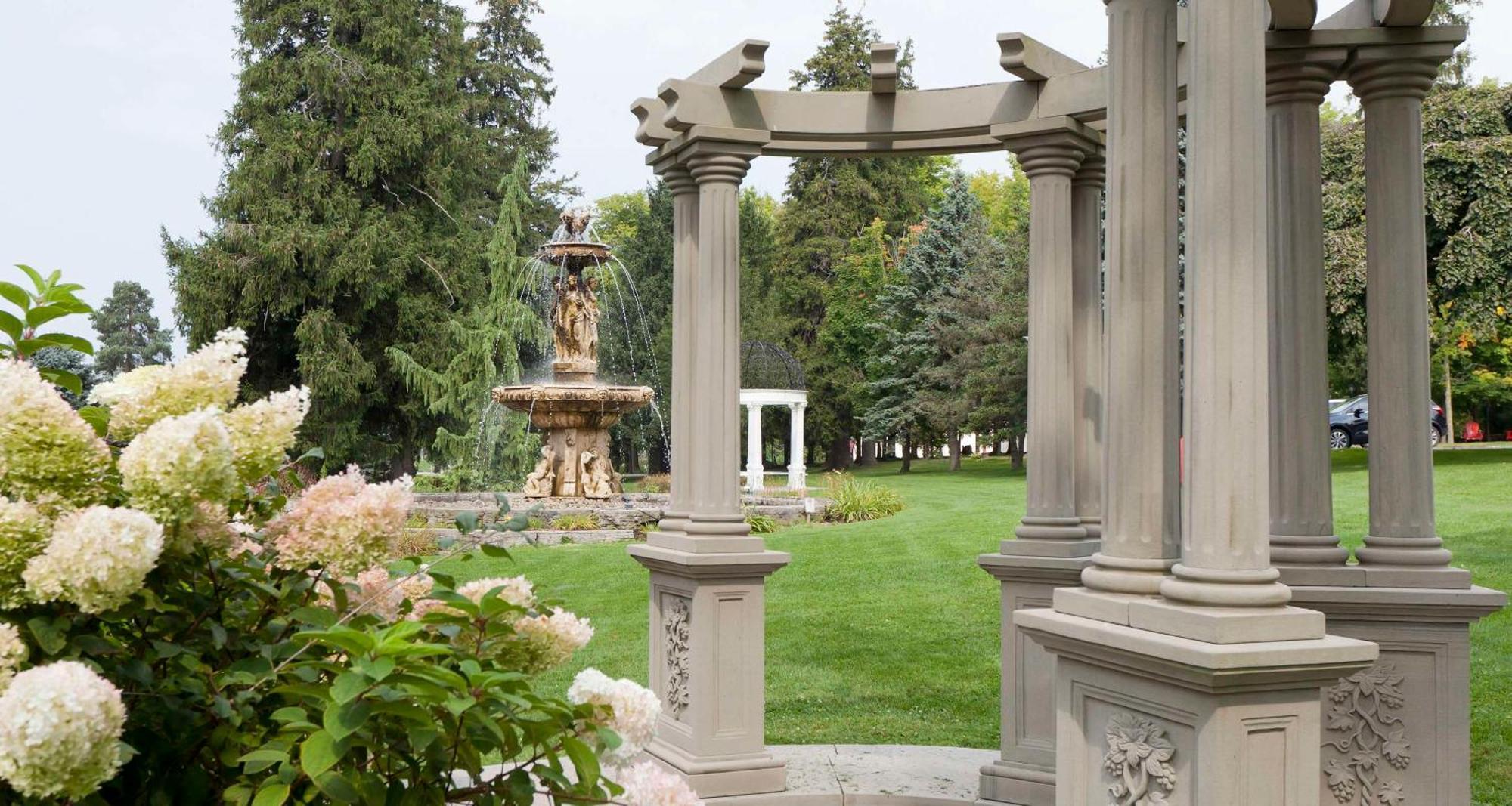 Elm Hurst Inn & Spa Ingersoll Esterno foto